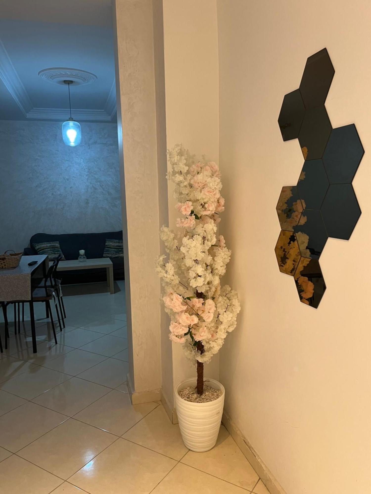 Cozy Appartement Meuble Tanger Luaran gambar